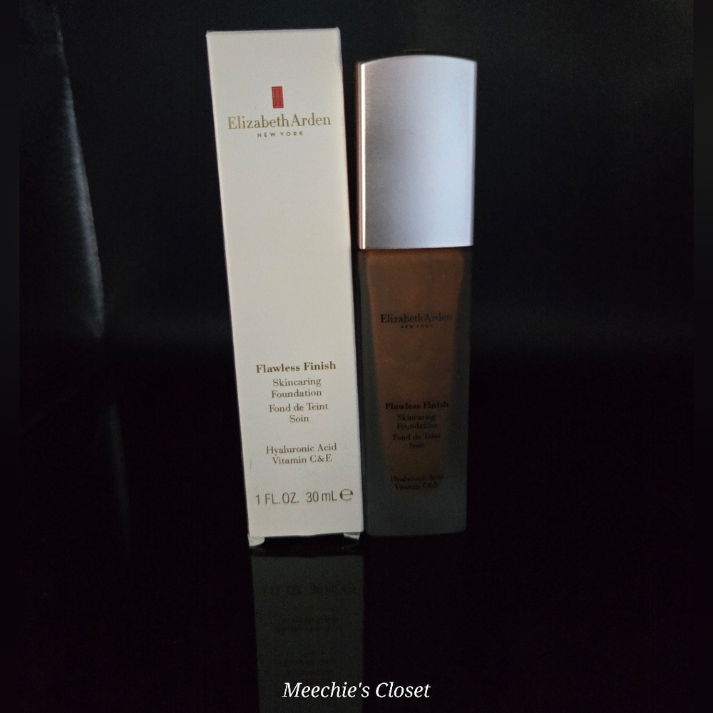 Elizabeth Arden Flawless Finish Skincaring Foundation 660C NIB
